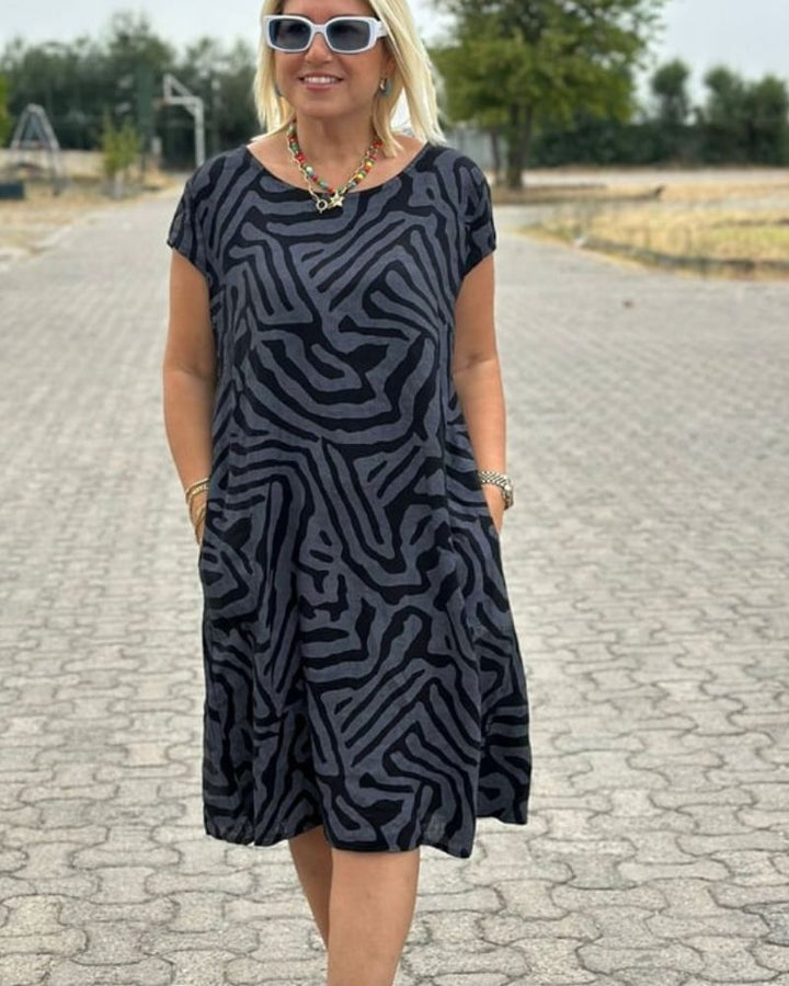 Nelia – Summer Dress with Round Neck and Beautiful Print